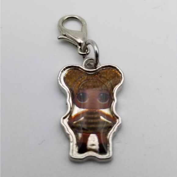 ‎Lol retired charm pendant